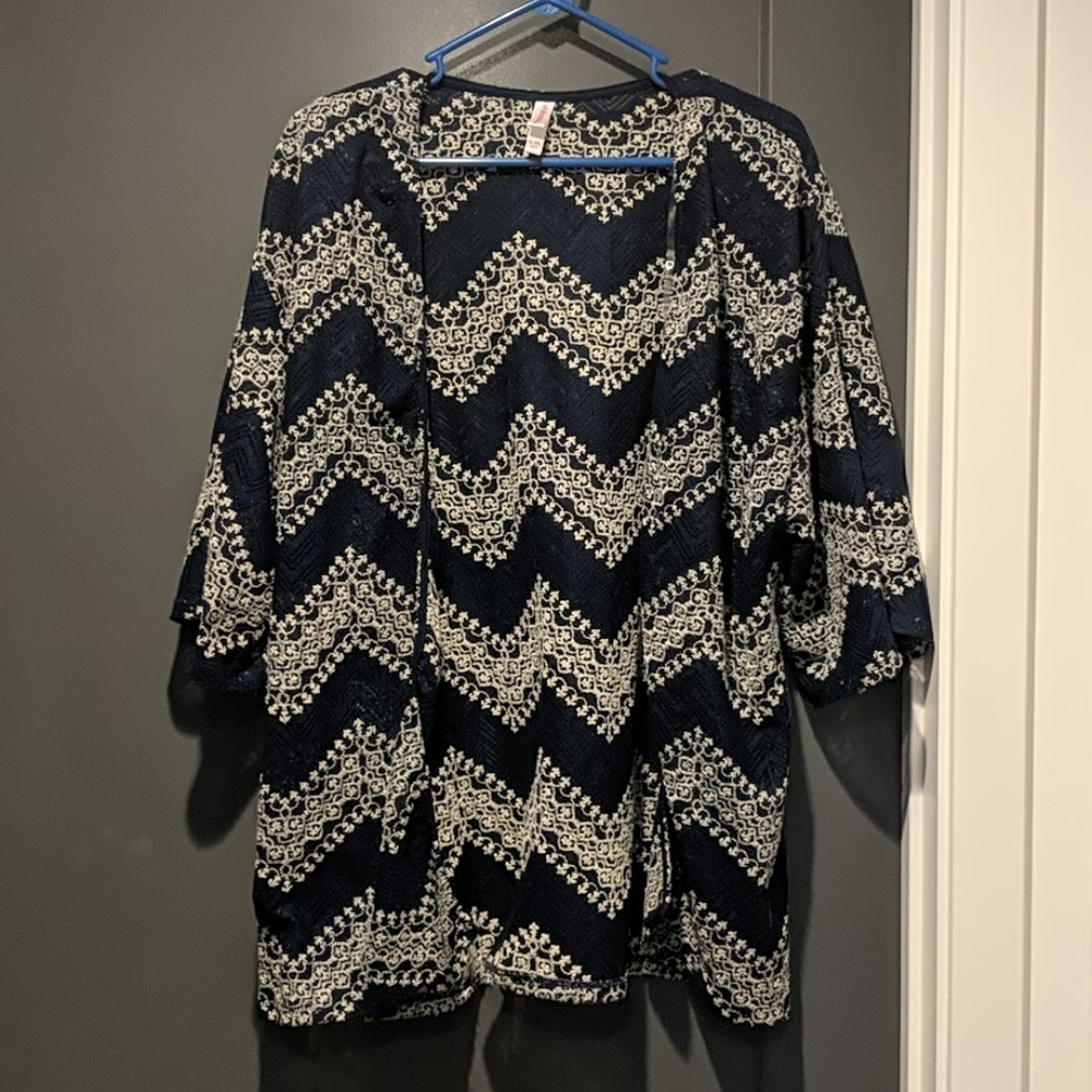 Navy lace komono